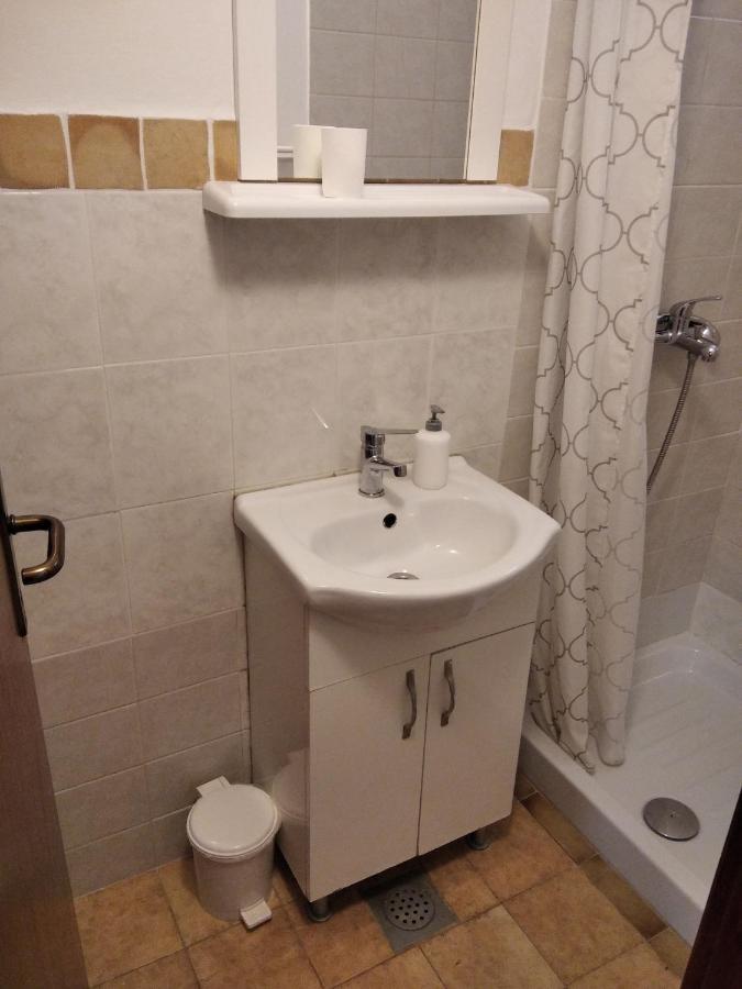 Apartment Anny Pula Exterior photo