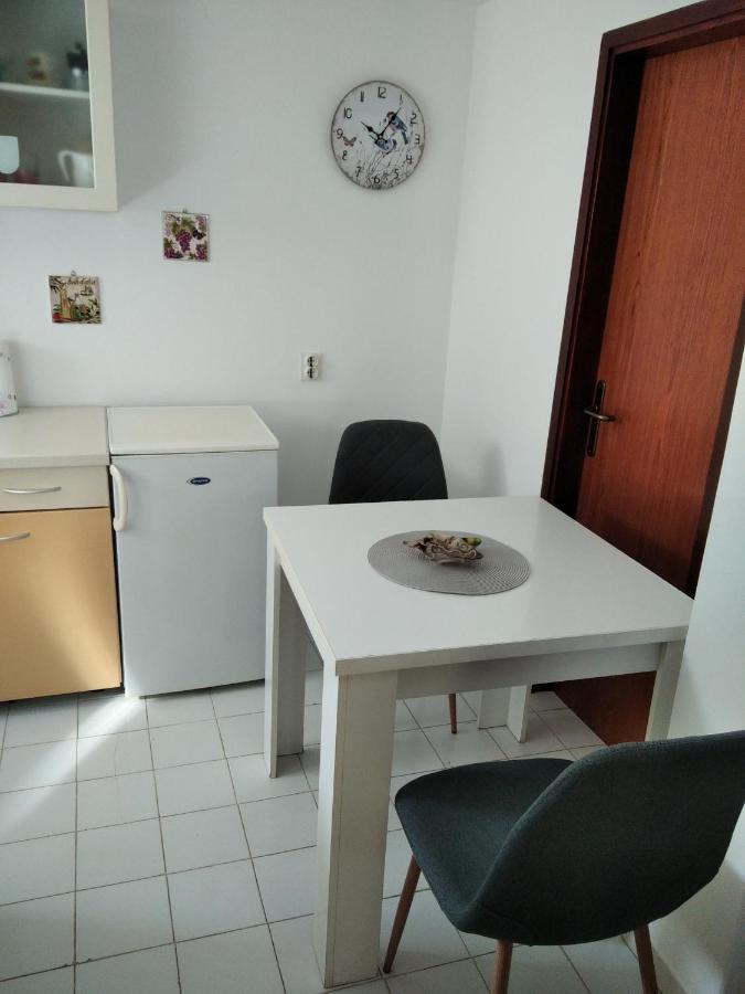 Apartment Anny Pula Exterior photo