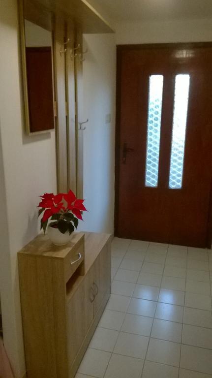 Apartment Anny Pula Exterior photo